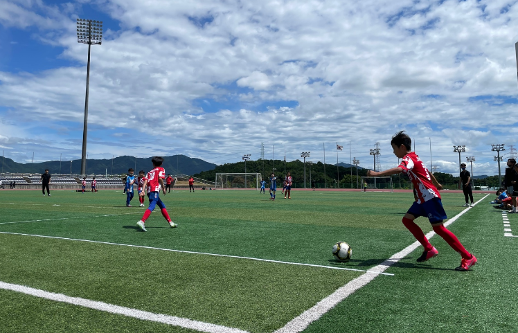 유소년들이 축구하는 모습. 경향신문 자료사진.